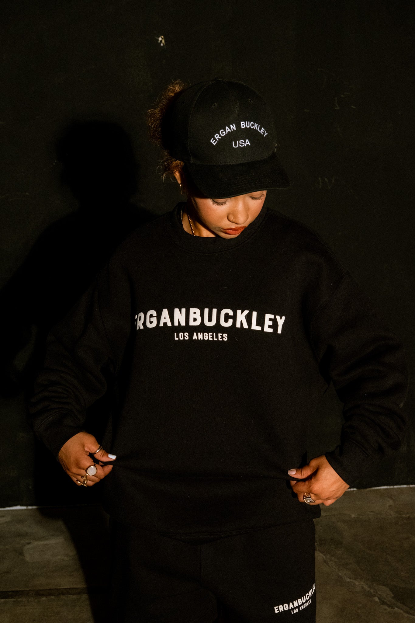 ErganBuckley Relax Crew Neck